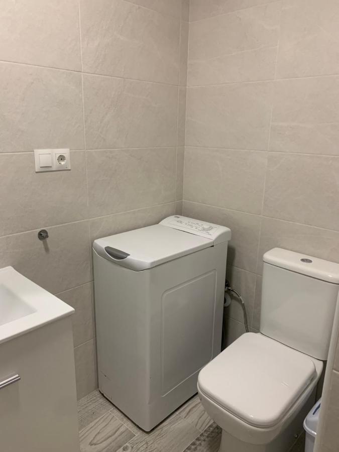 Acogedor Estudio En Primera Linea De Playa بينالماذينا المظهر الخارجي الصورة